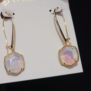 NWT Kendra Scott Earrings Iridescent Opalite in Gold